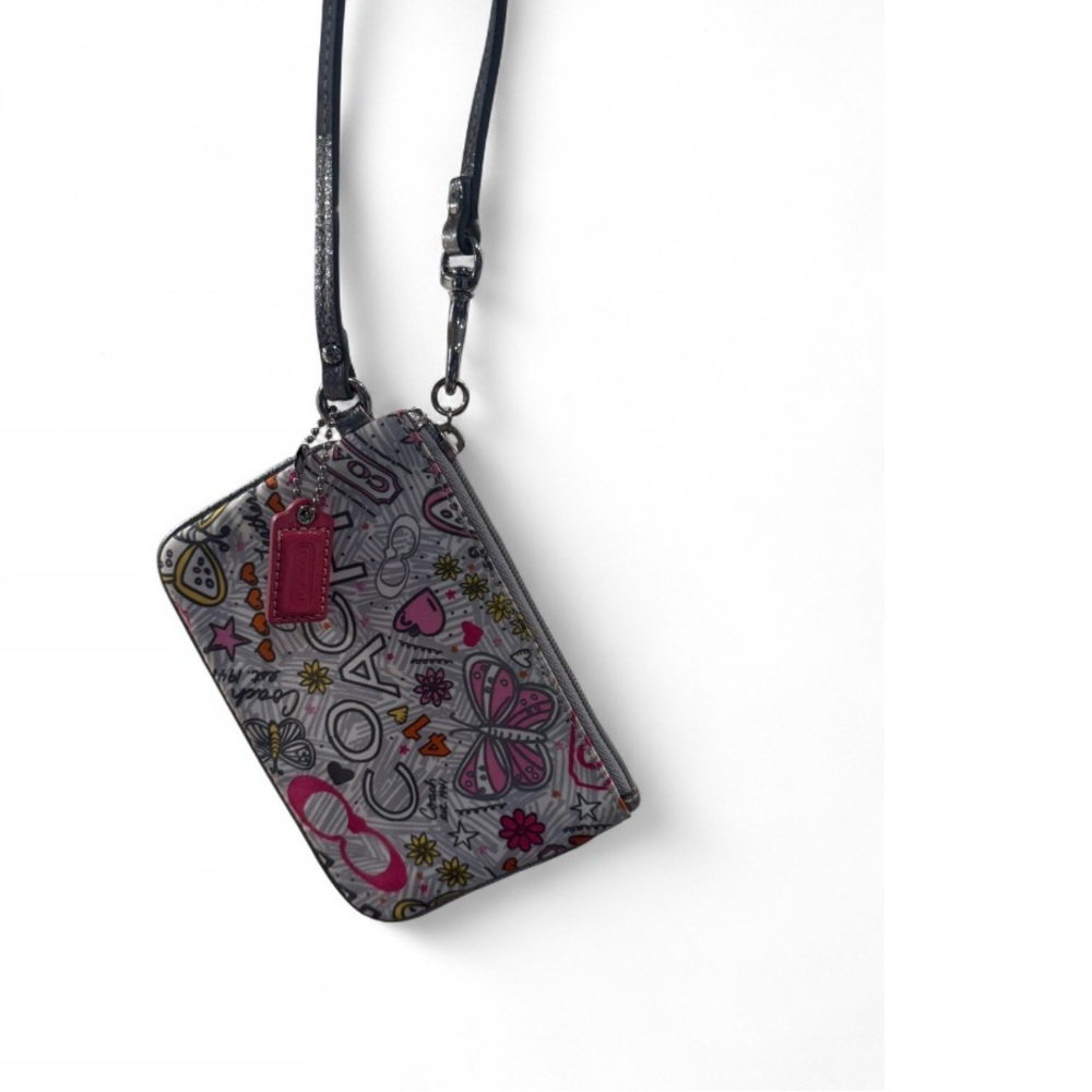 Grey and pink Coach wristlet #y2kaccessories